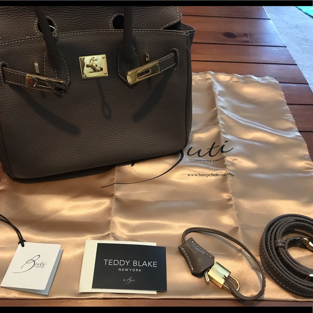 Teddy Blake Caty 10” Dark Beige Gold RARE & Discontinued